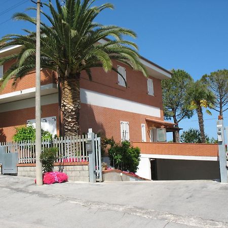 Bed & Breakfast Bompadre Civitanova Marche Extérieur photo